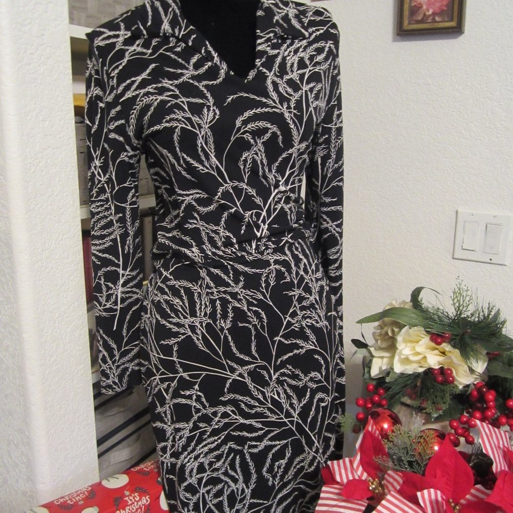 Nicole Miller - Sz10 - Black, white print dress